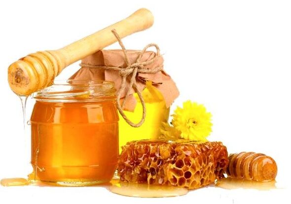 Honig in der täglichen Ernährung eines Mannes hilft, die Potenz zu steigern. 